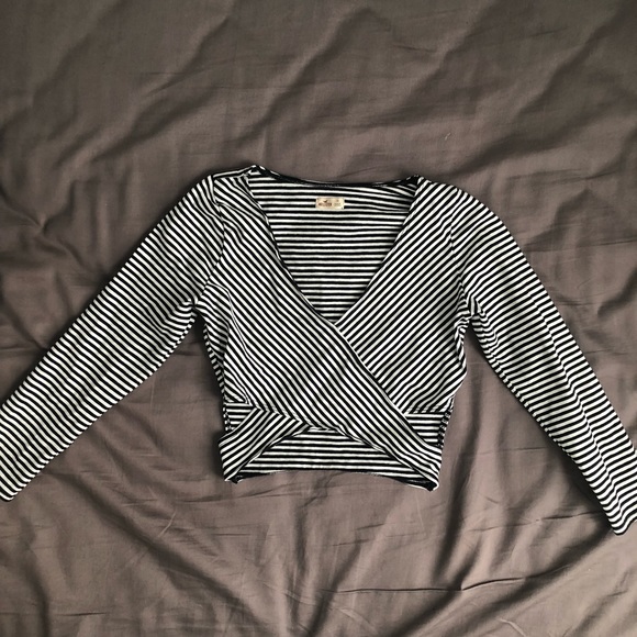 cut out v neck crop top - Picture 1 of 5